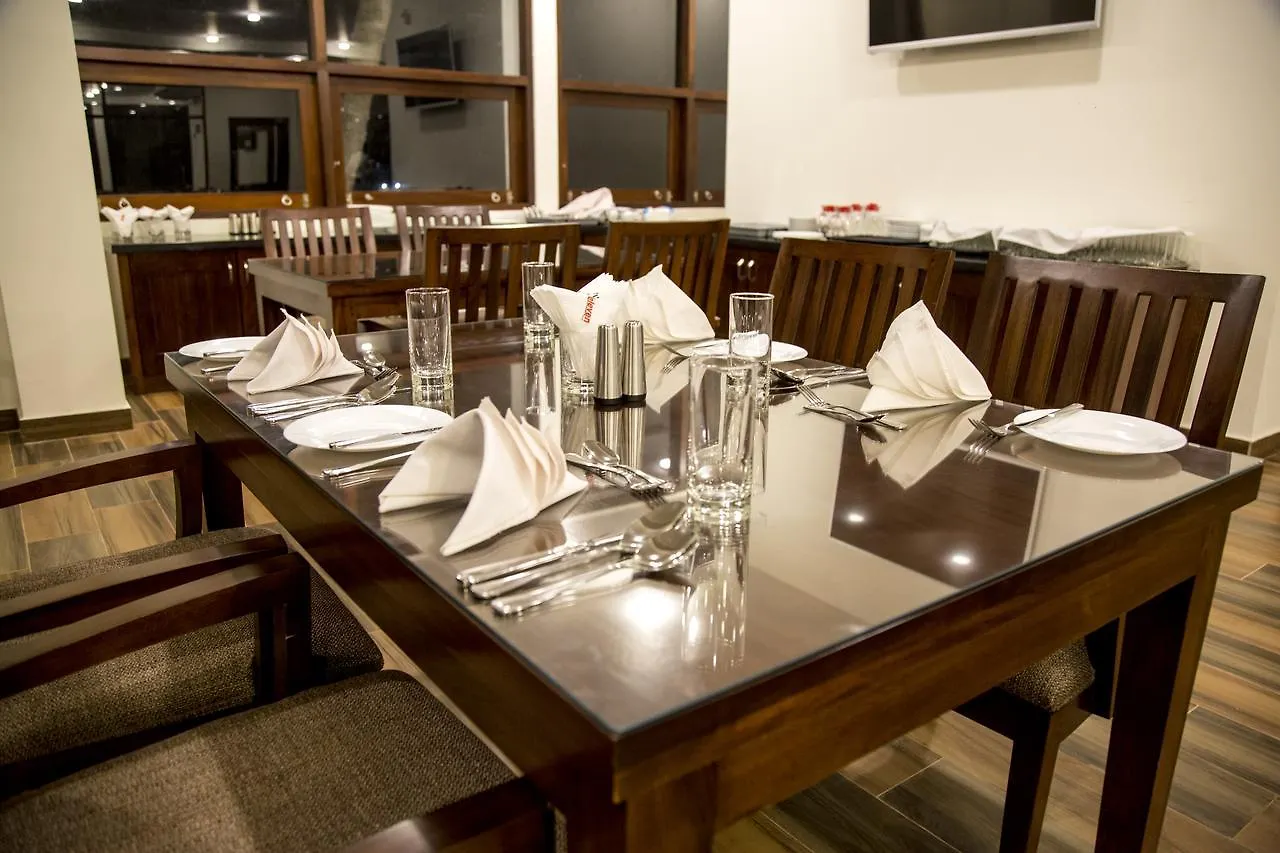 Grand 7 Hotel -Kesbewa Piliyandala