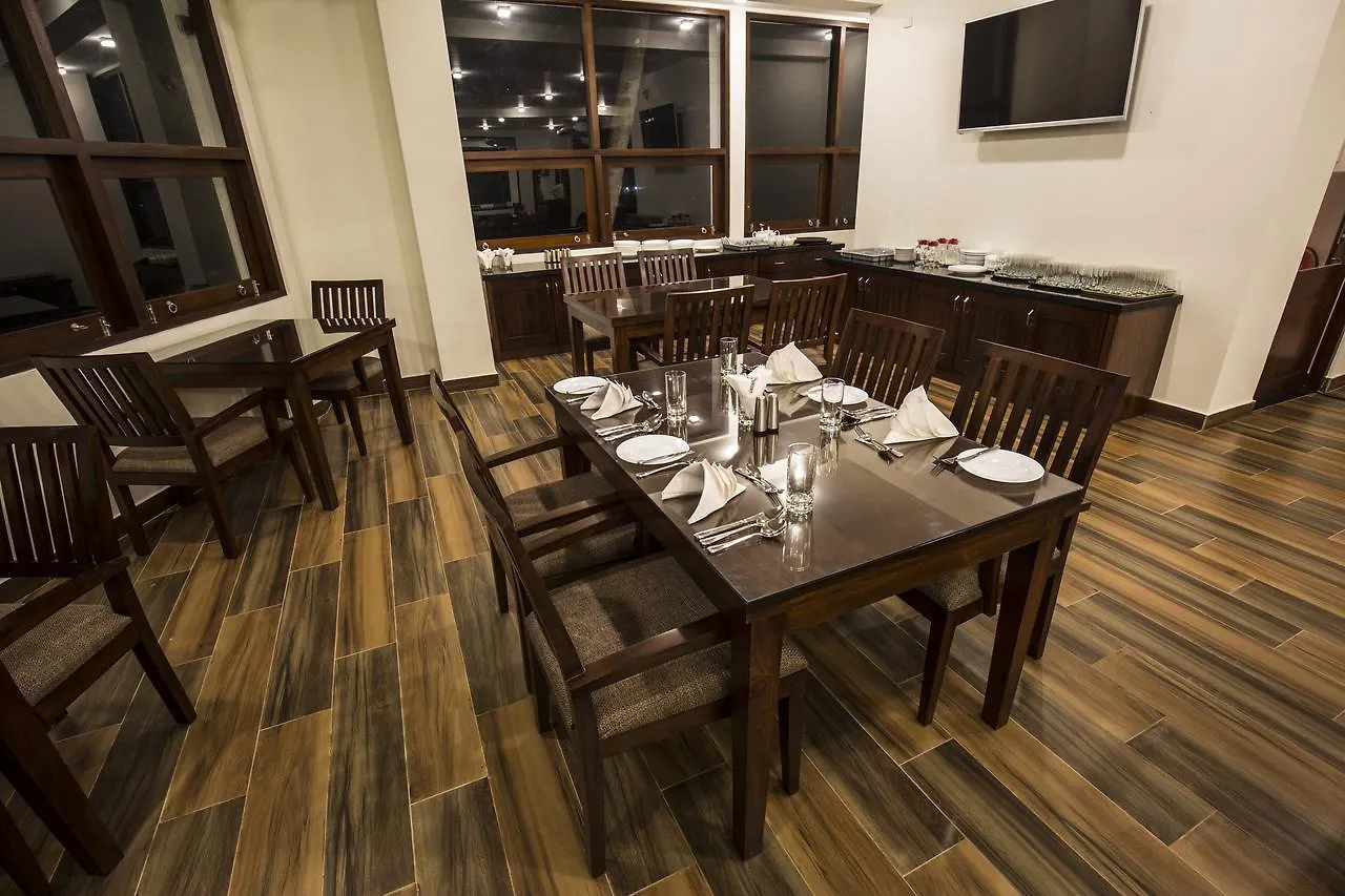 Grand 7 Hotel -Kesbewa Piliyandala