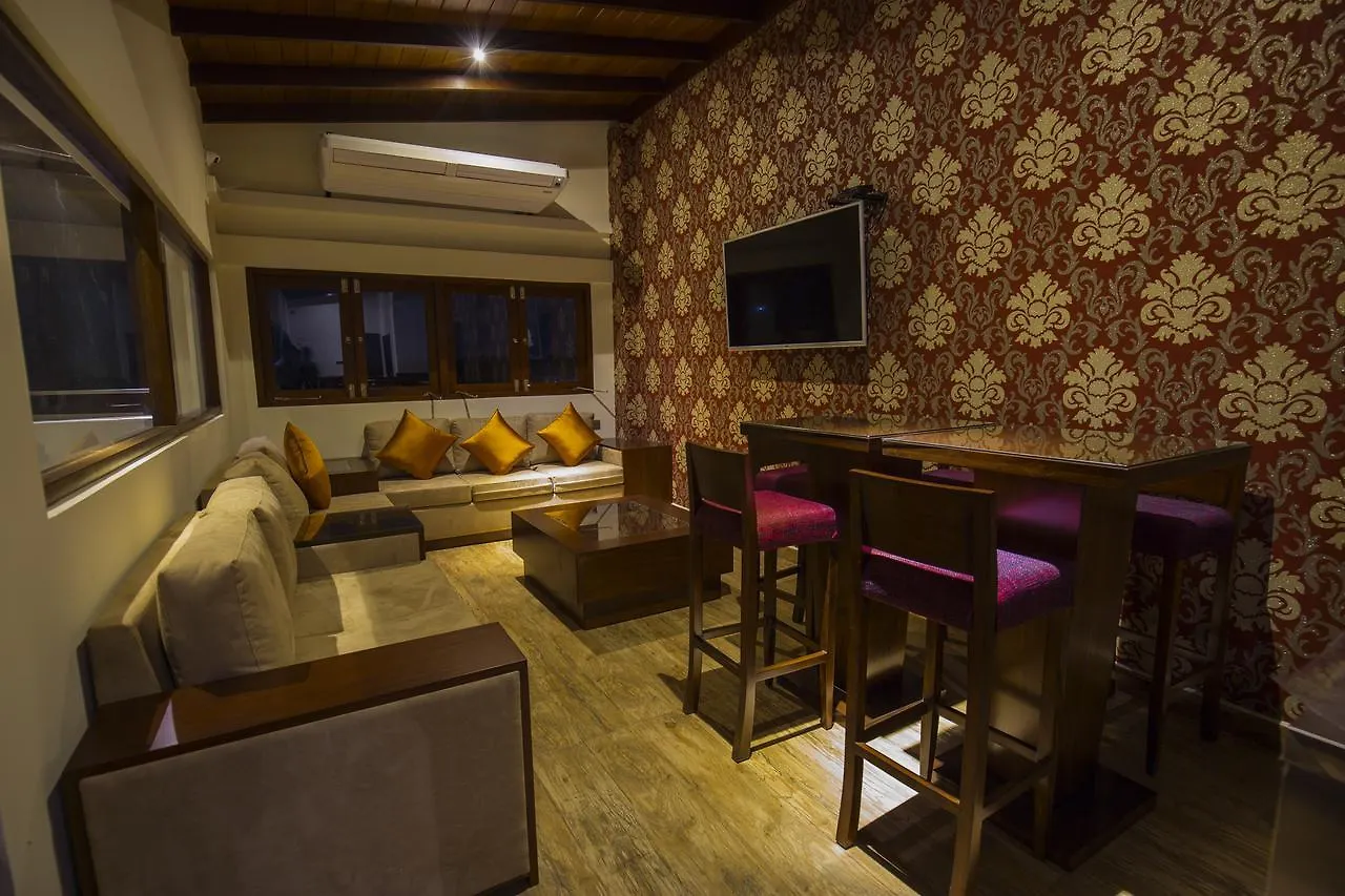 Grand 7 Hotel -Kesbewa Piliyandala