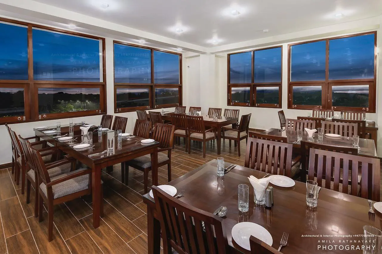 Grand 7 Hotel -Kesbewa Piliyandala